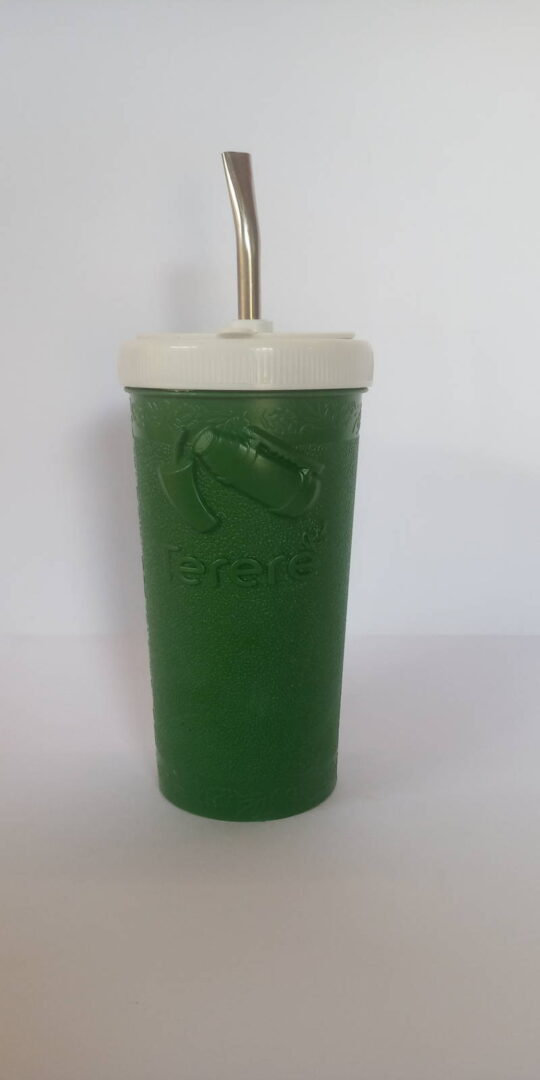 brasilsuldistribuidora_com_br copo arte couro para terere plastico com bomba preto copia